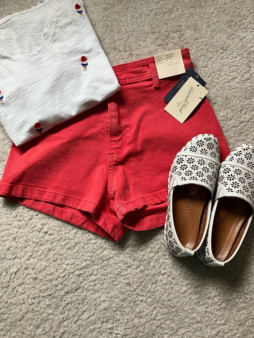 NWT women’s red high rise shorts